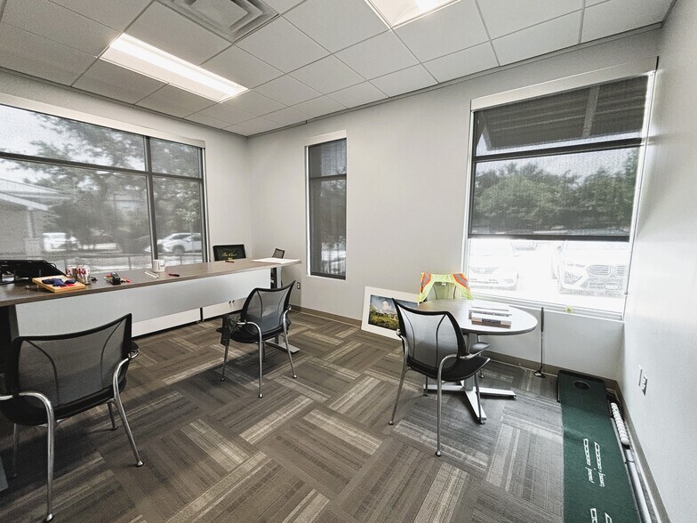 More Photos Of 14425 Falcon Head Blvd, Austin Office Residential For Lease