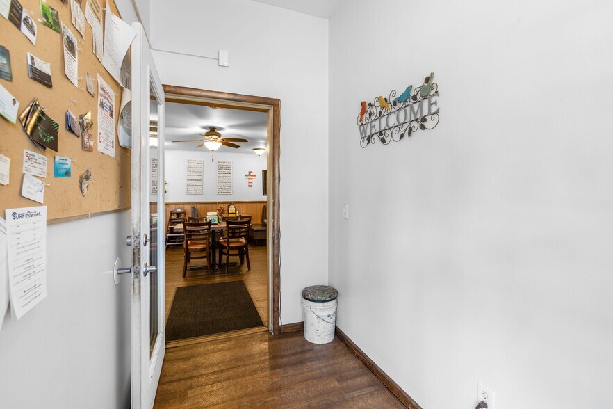 More Photos Of 5036 Paw Paw Lake Rd, Coloma Restaurant For Sale