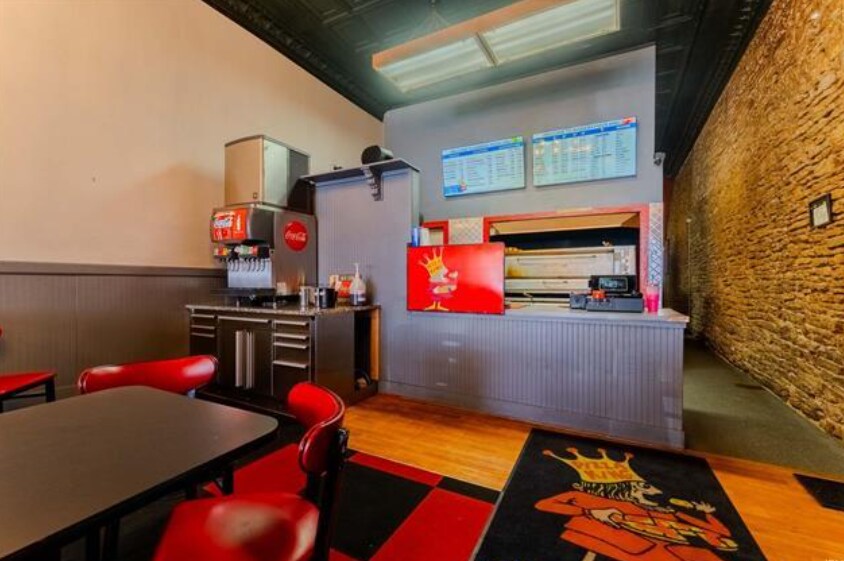 More Photos Of 46 W Canal St, Wabash Restaurant For Sale
