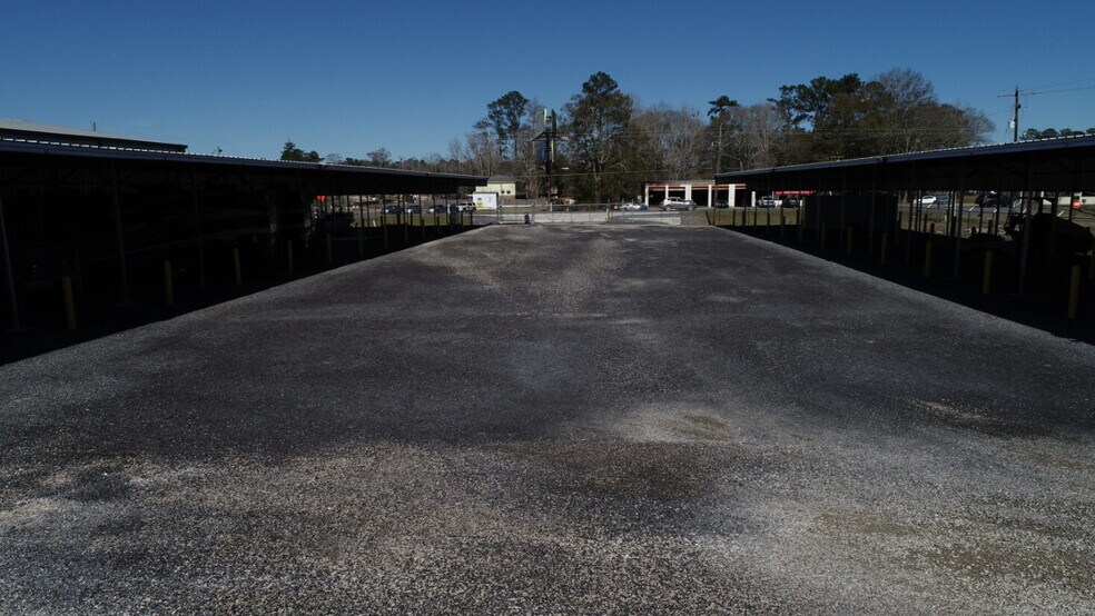 More Photos Of 9854 Florida Blvd, Walker Self Storage For Sale