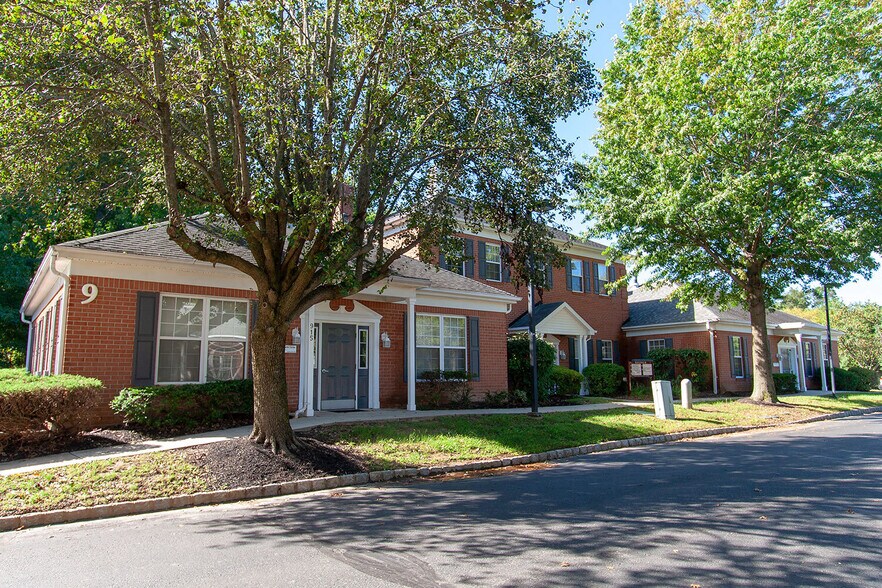 More Photos Of 211 Commons Way, Princeton Unknown For Lease