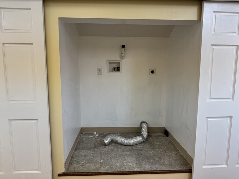 More Photos Of 160 Sagamore Pky W, West Lafayette Office For Lease