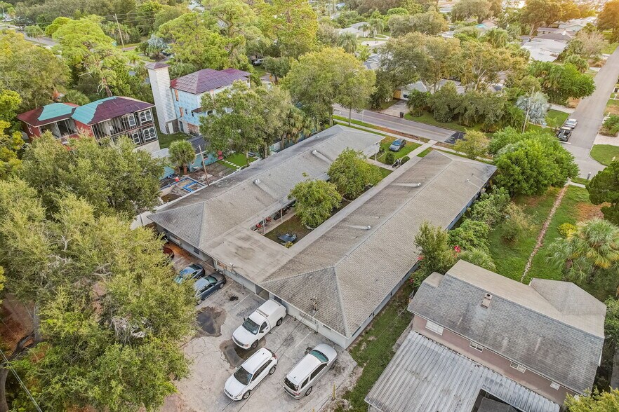 More Photos Of 3017 49th St S, Gulfport Apartments For Sale