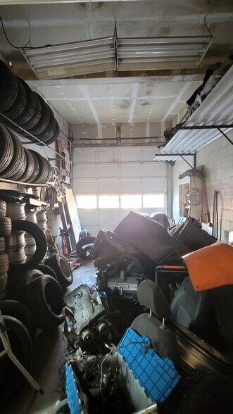 More Photos Of 76 Bates Crossing Rd, Travelers Rest Light Distribution For Sale