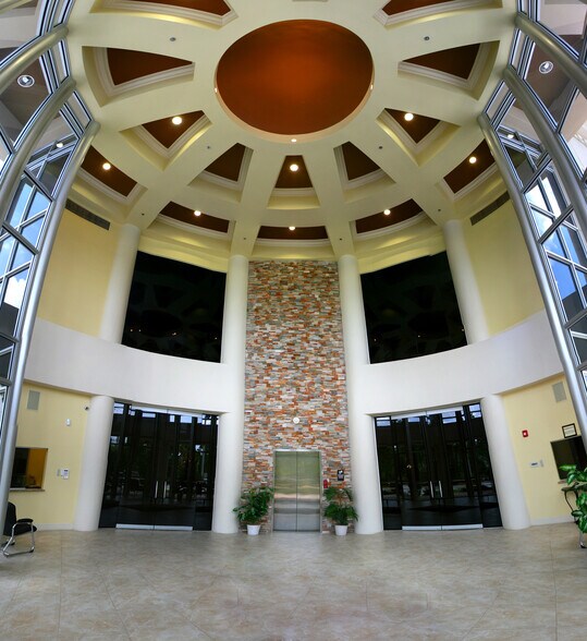 More Photos Of 15132 Park Of Commerce Blvd, Jupiter Service For Sale