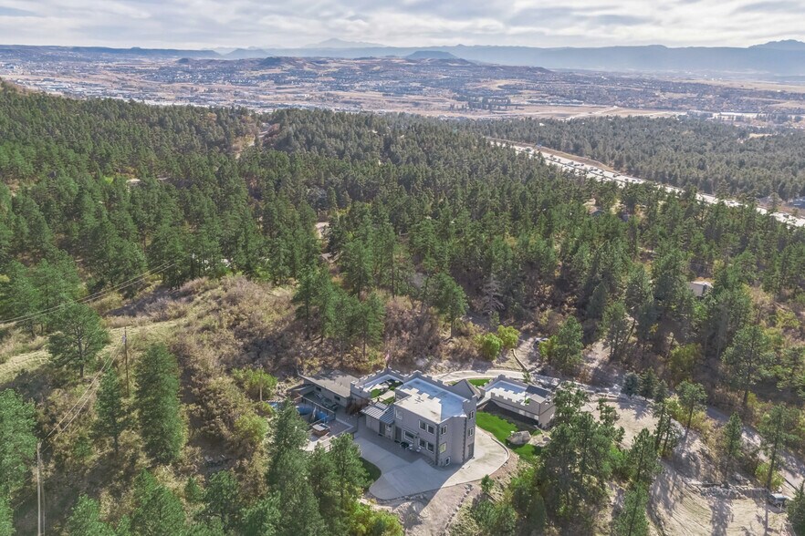 More Photos Of 5380 N Lariat Dr, Castle Rock Specialty For Sale