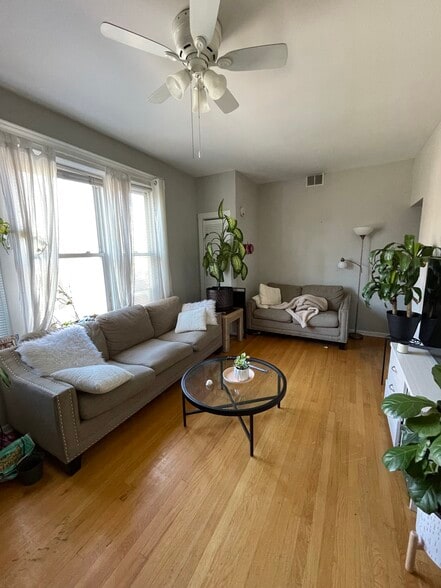 More Photos Of 1956 W Fletcher St, Chicago Multifamily For Sale