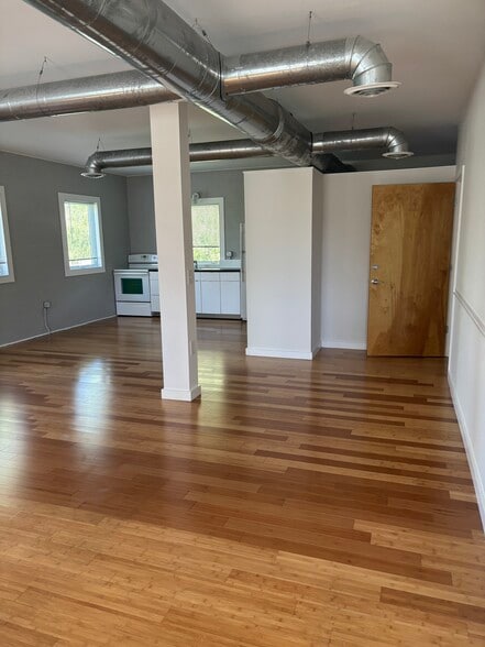 Primary Photo Of 2035 Manchester St NE, Atlanta Loft Creative Space For Lease
