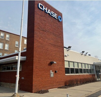 Primary Photo Of 11606 Woodward Ave, Detroit Bank For Sale