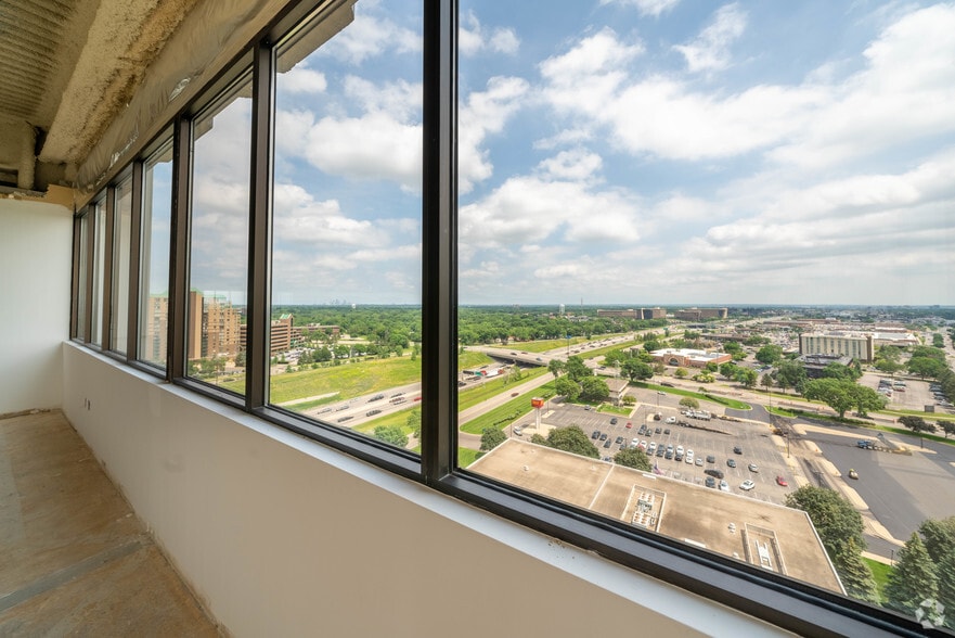 Photo of 15th Floor Ste 1525