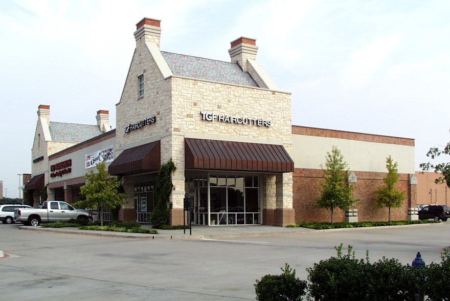 More Photos Of 18204-18410 Preston Rd, Dallas Unknown For Lease