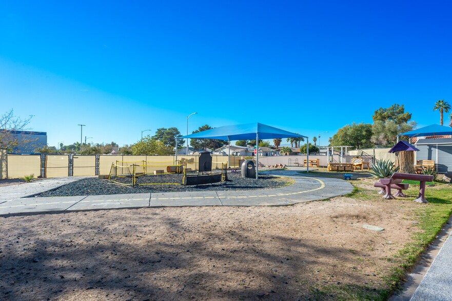 More Photos Of 555 Page St, Las Vegas Daycare Center For Sale