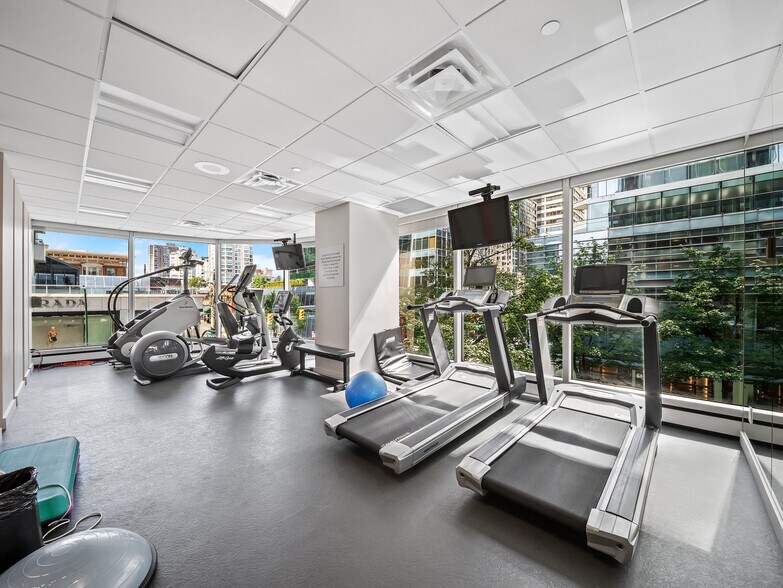 More Photos Of 1090 W Georgia St, Vancouver Office For Lease