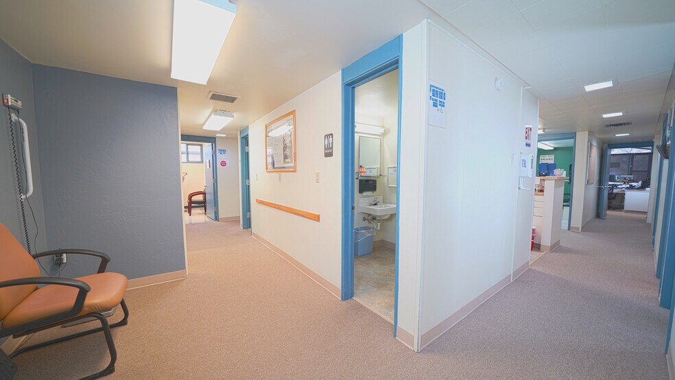 More Photos Of 555 Meeker St, Delta Medical For Lease