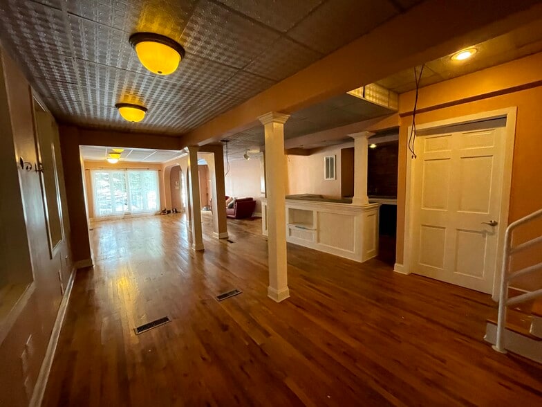 More Photos Of 230 E Main St, Port Jefferson Station Storefront Retail Residential For Sale