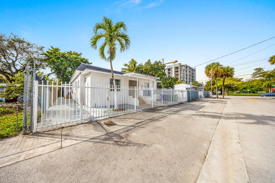 More Photos Of 1648 NW 33rd St, Miami Apartments For Sale
