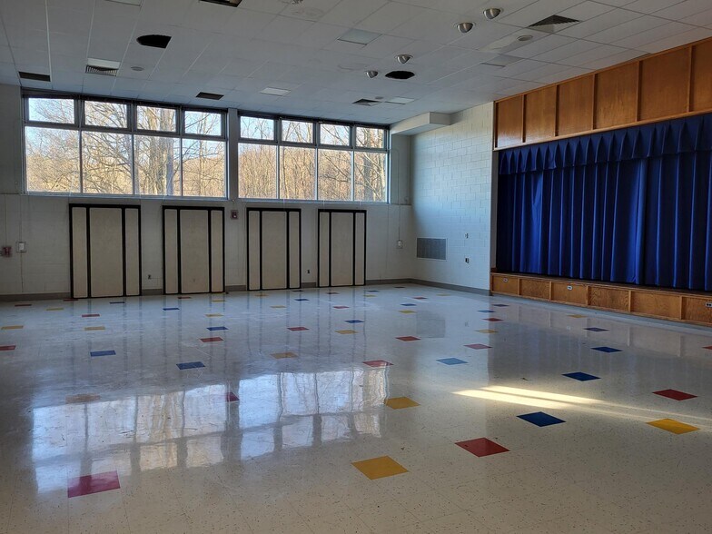 More Photos Of 5252 Monkey Run Rd, Gillett Schools For Sale