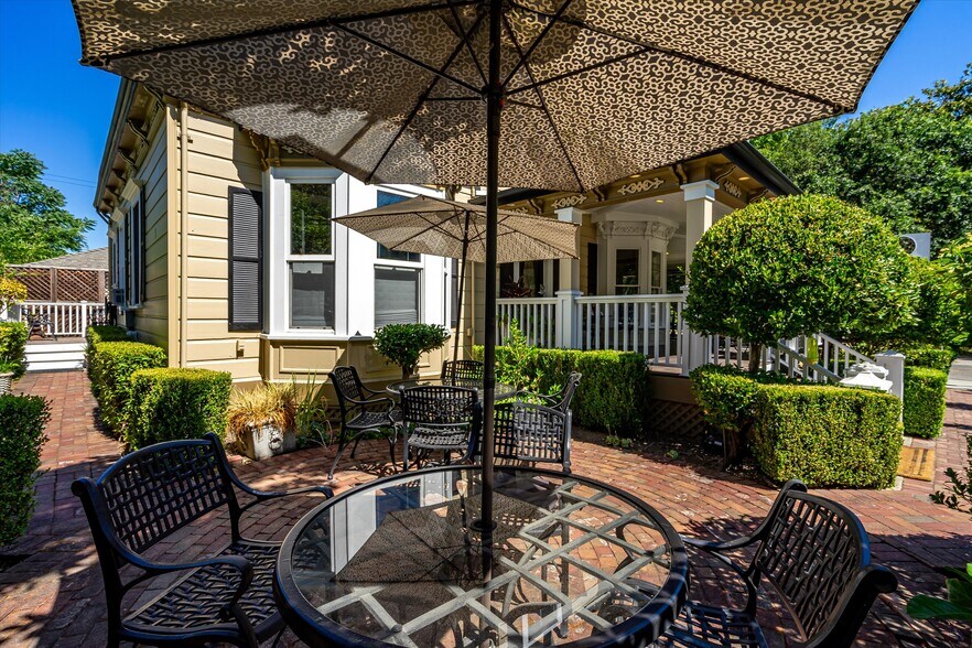 More Photos Of 1139 Lincoln Ave, Calistoga Hospitality For Sale