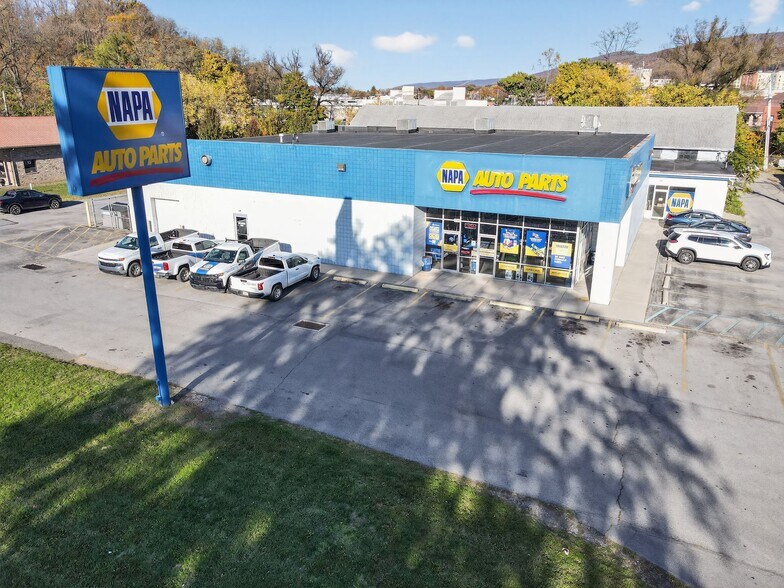 More Photos Of 213 Union Ave, Altoona Freestanding For Sale