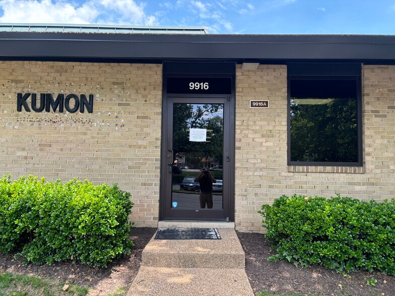 More Photos Of 9912-9920 Main St, Fairfax Office For Lease