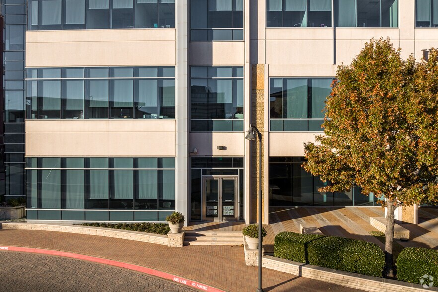 More Photos Of 5851 Legacy Cir, Plano Coworking Space