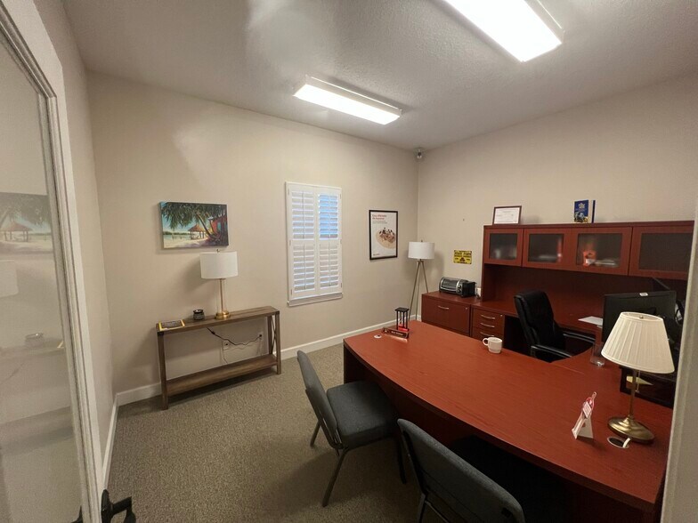 More Photos Of 159 Hampton Point Dr, Saint Augustine Medical For Lease