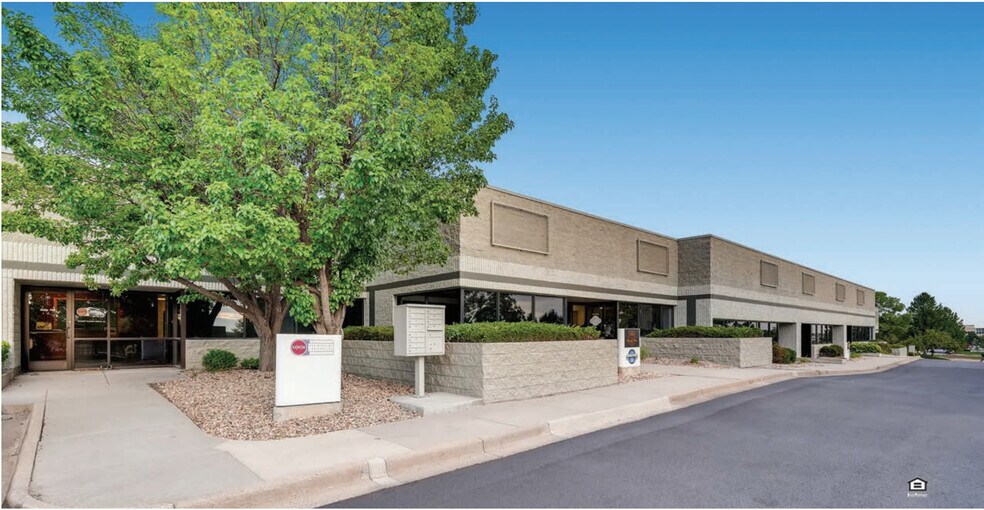More Photos Of 8955 S Ridgeline Blvd, Highlands Ranch Flex For Lease