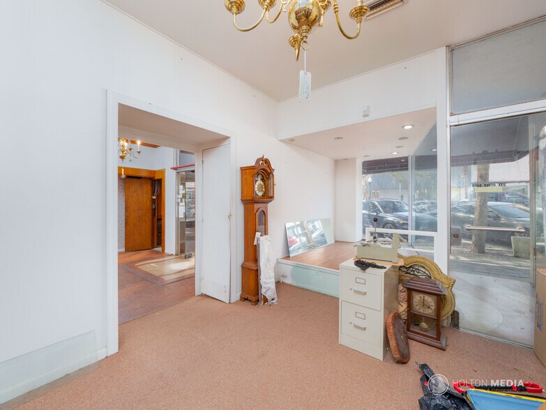 More Photos Of 1418 Newcastle St, Brunswick Storefront For Sale