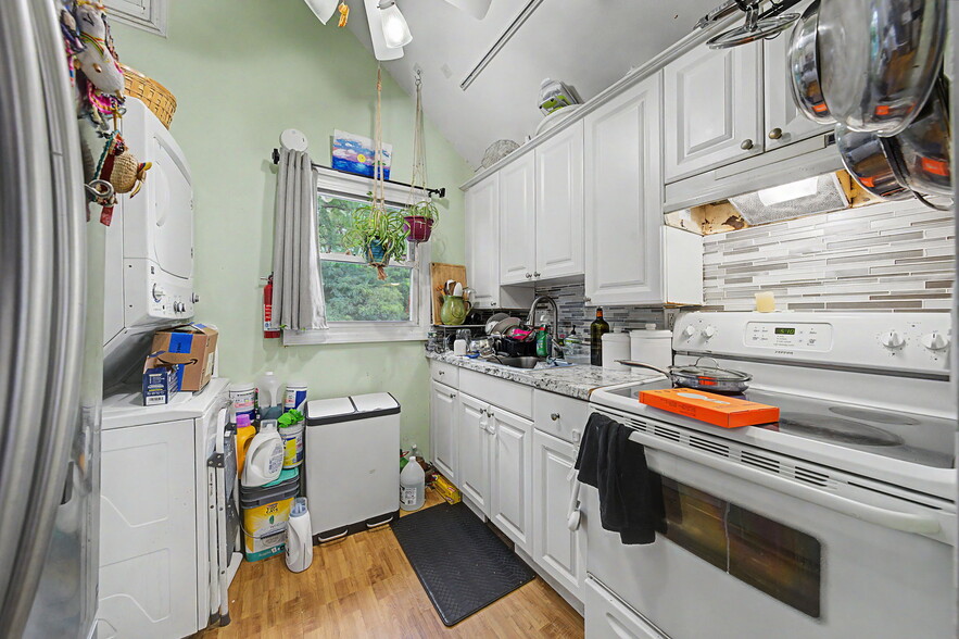 More Photos Of 23 Malcolm St, Morristown Industrial For Sale