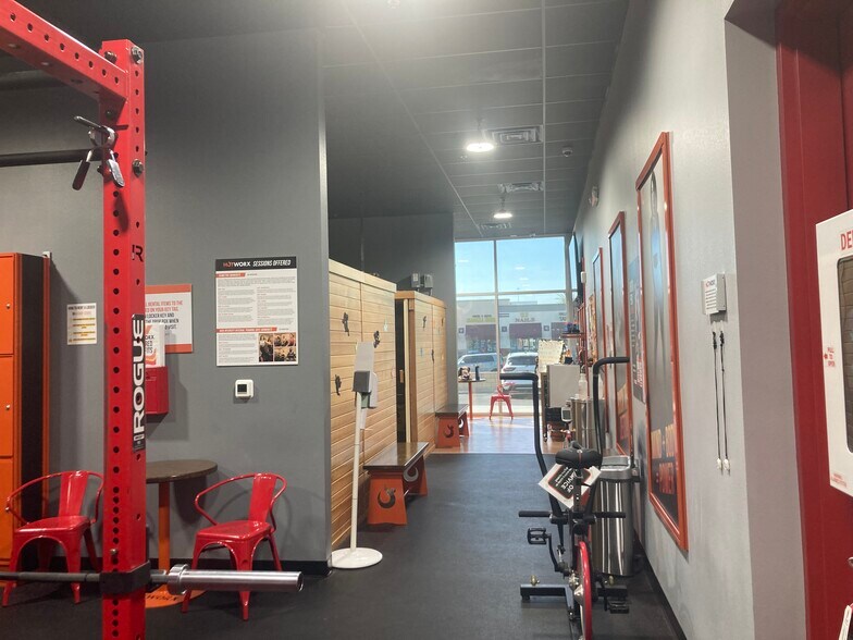 More Photos Of 8810 S Eastern Ave, Las Vegas Freestanding For Sale