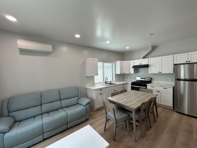More Photos Of Undisclosed, Costa Mesa Apartments For Sale