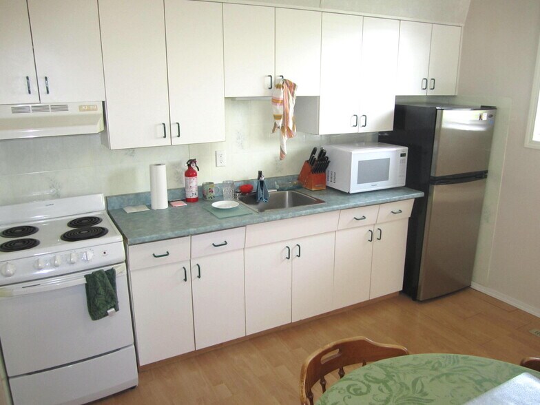 More Photos Of 13011 83rd St NW, Edmonton Apartments For Sale