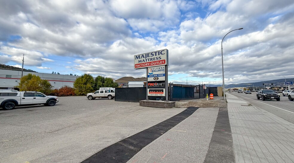 More Photos Of 2720 Hwy 97 N, Kelowna Flex For Lease