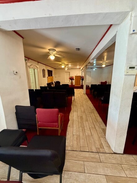 More Photos Of 1345 W Kaley Ave, Orlando Religious Facility For Sale