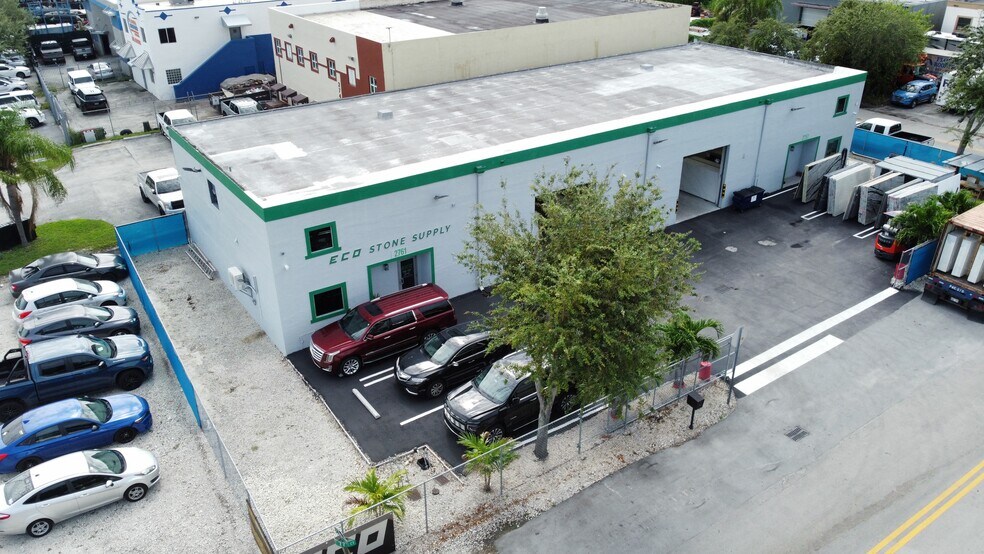 More Photos Of 2757-2761 W 77th Pl, Hialeah Warehouse For Sale