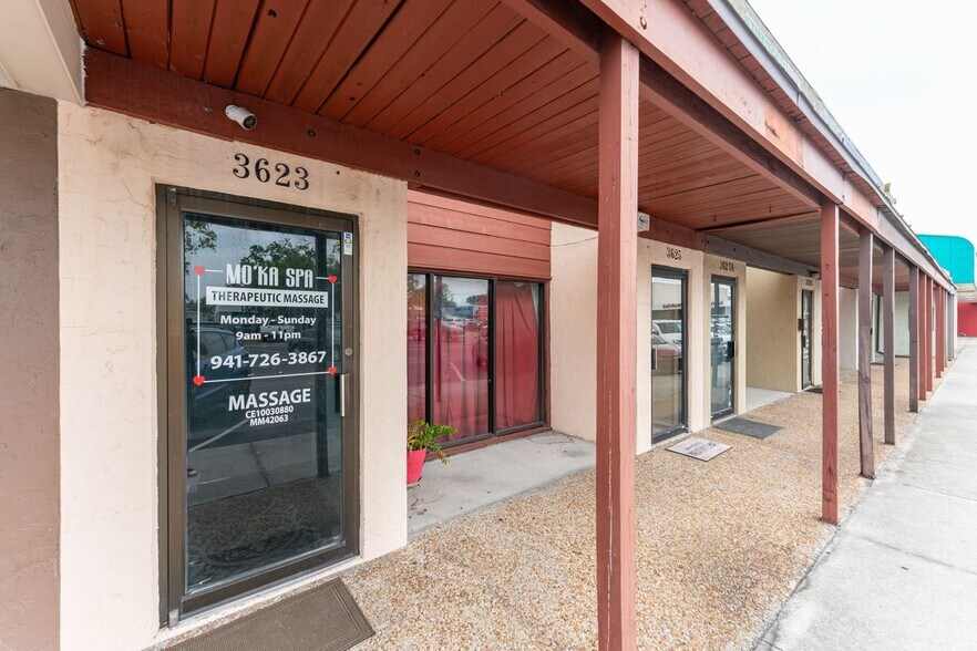 More Photos Of 3623-3650 Webber St, Sarasota Storefront Retail Office For Sale