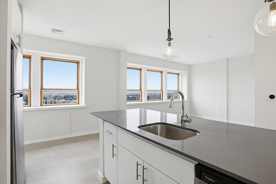More Photos Of 250 College Ave, Lancaster Apartments For Lease