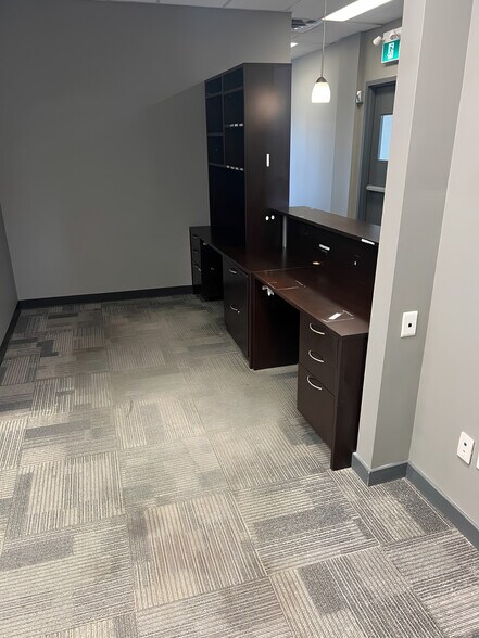 More Photos Of 10 Ewen Rd, Hamilton Medical For Lease