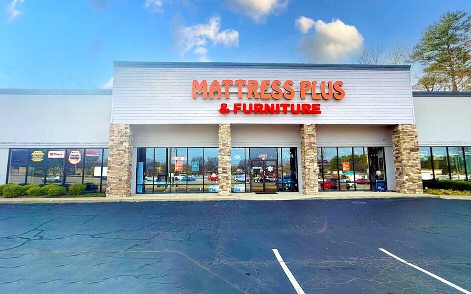 More Photos Of 1881 Cobb Pky NW, Kennesaw Unknown For Lease