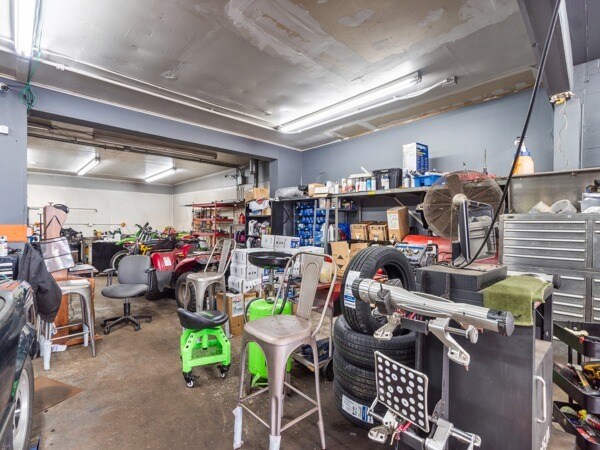 More Photos Of 305 S Michigan Ave, Kenilworth Industrial For Sale