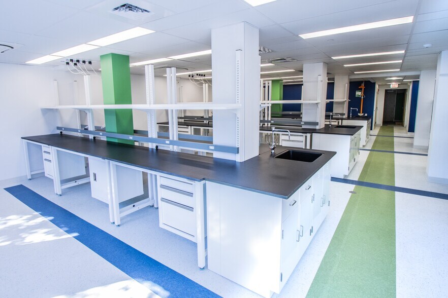 More Photos Of 59-85 Chapel St, Newton Office For Lease