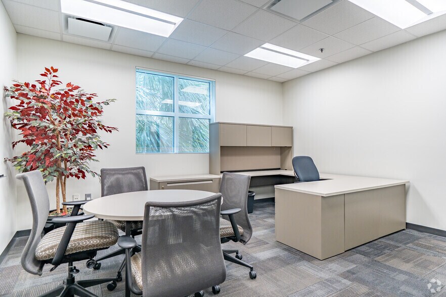 More Photos Of 5225 Tech Data Dr, Clearwater Coworking Space