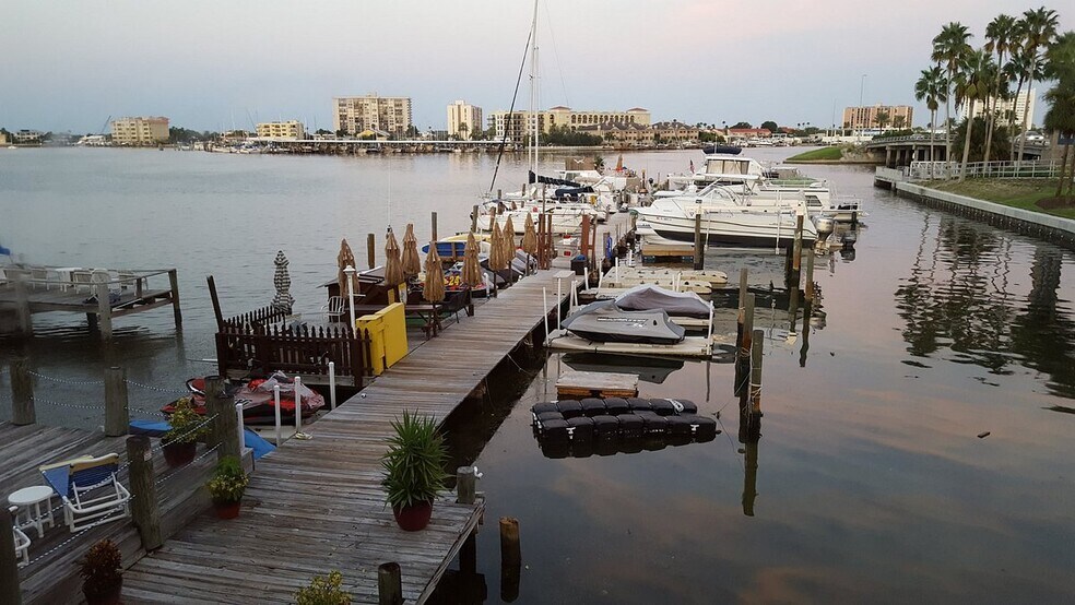 More Photos Of 401 E Shore Dr, Clearwater Beach Hotel For Sale