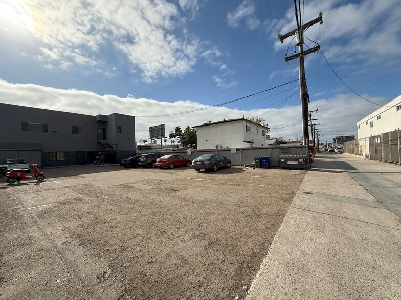 More Photos Of 4870 Santa Monica Ave, San Diego Office Residential For Lease