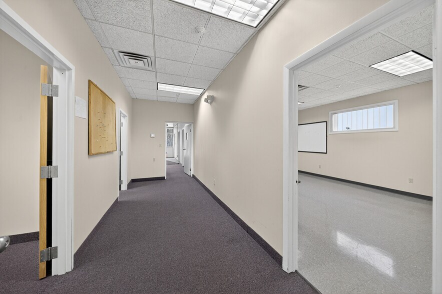 More Photos Of 6730 Townline Rd, Mattydale Light Manufacturing For Sale