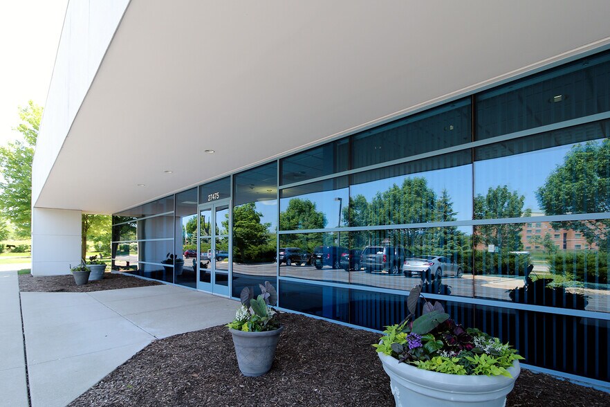 More Photos Of 27475 Ferry Rd, Warrenville Coworking Space
