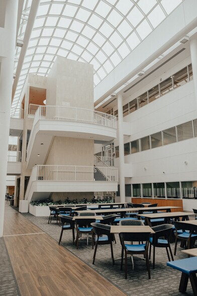 More Photos Of 100 Nassau Park Blvd, Princeton Office For Lease