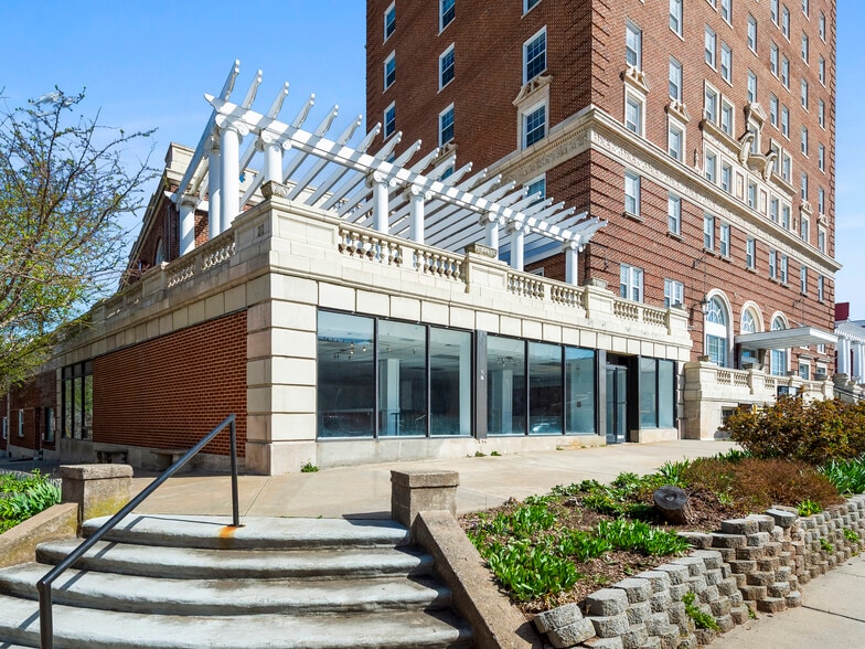 More Photos Of 1 Battle Sq, Asheville Apartments For Lease
