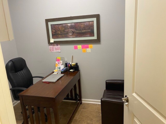 More Photos Of 7124 W 83rd St, Bridgeview Medical For Lease