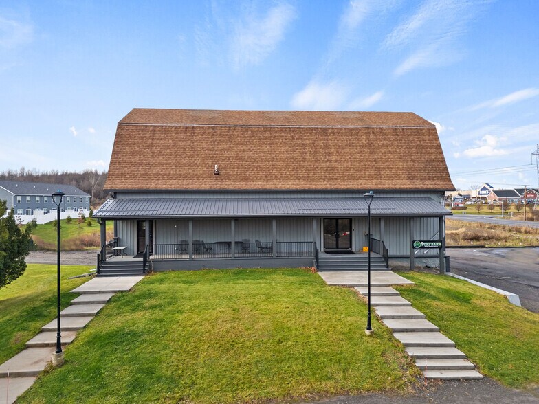 More Photos Of 248R NY-31, Macedon Sports And Entertainment For Sale